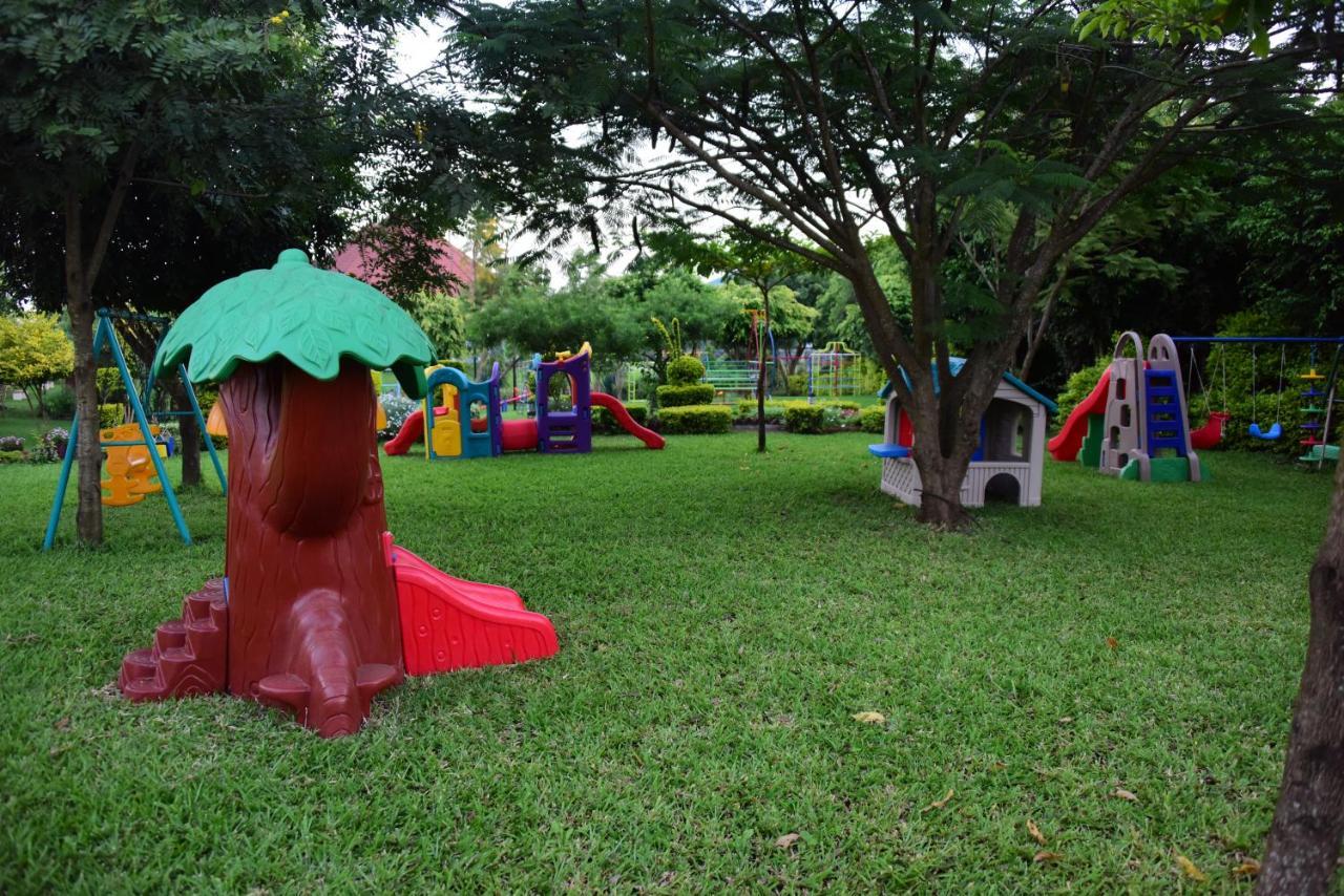 Fun Retreat Resort, Hotel And Ayurveda Spa Arusha Eksteriør billede